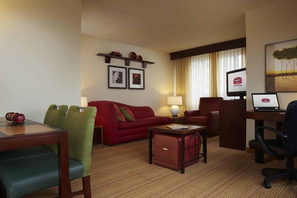 Residence Inn By Marriott London Canada Экстерьер фото